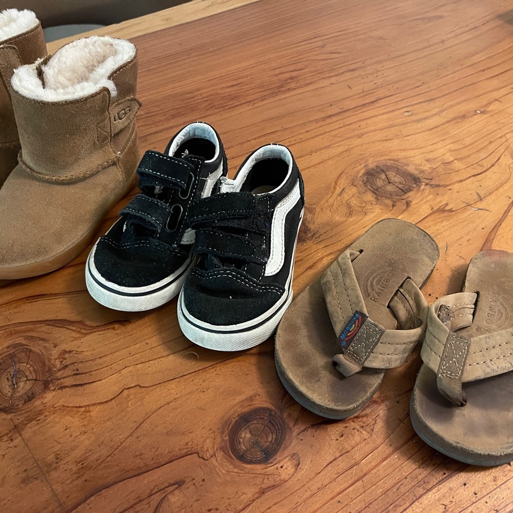 Vans Ugg Rainbow Toddler shoe bundle size 6.5-7